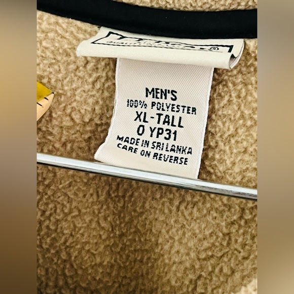 L.L Bean men’s XL TALL 0 YP31 men’s sweater cold weather proof great condition - Picture 4 of 10